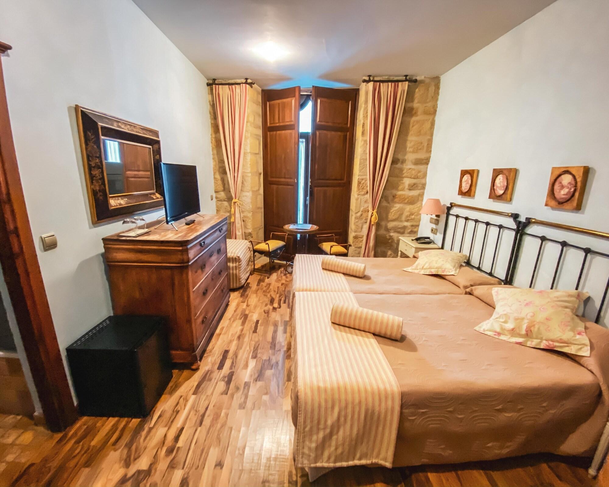 Hotel Cetina Palacio De Los Salcedo Baeza Bagian luar foto